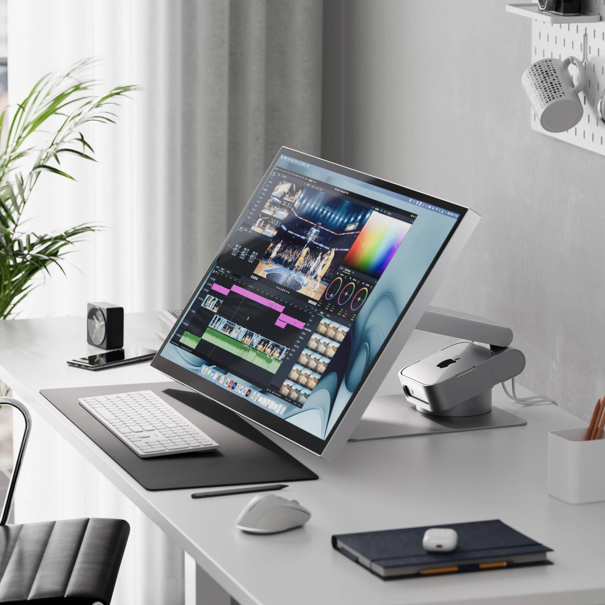 Aspekt Touch 32” 4K UHDドッキングモニタータッチスクリーンと145W USB充電付き