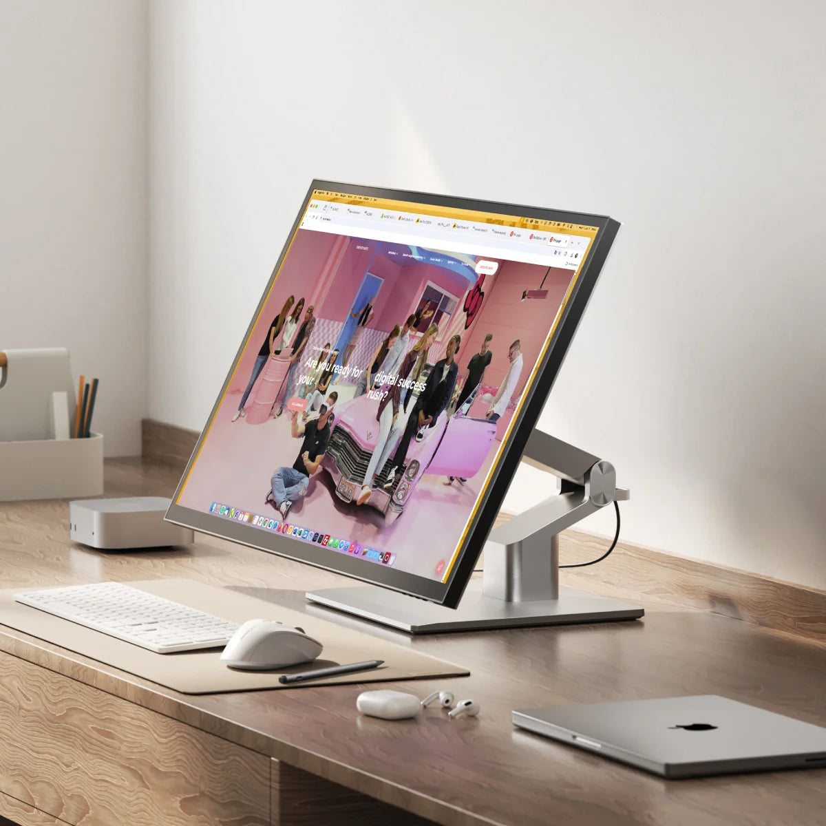 Clarity 6K タッチ 32 インチ モニター (USB-C 電源供給とタッチ Clarity 6K タッチ 32 インチ モニター (USB-C 電源供給とタッチ