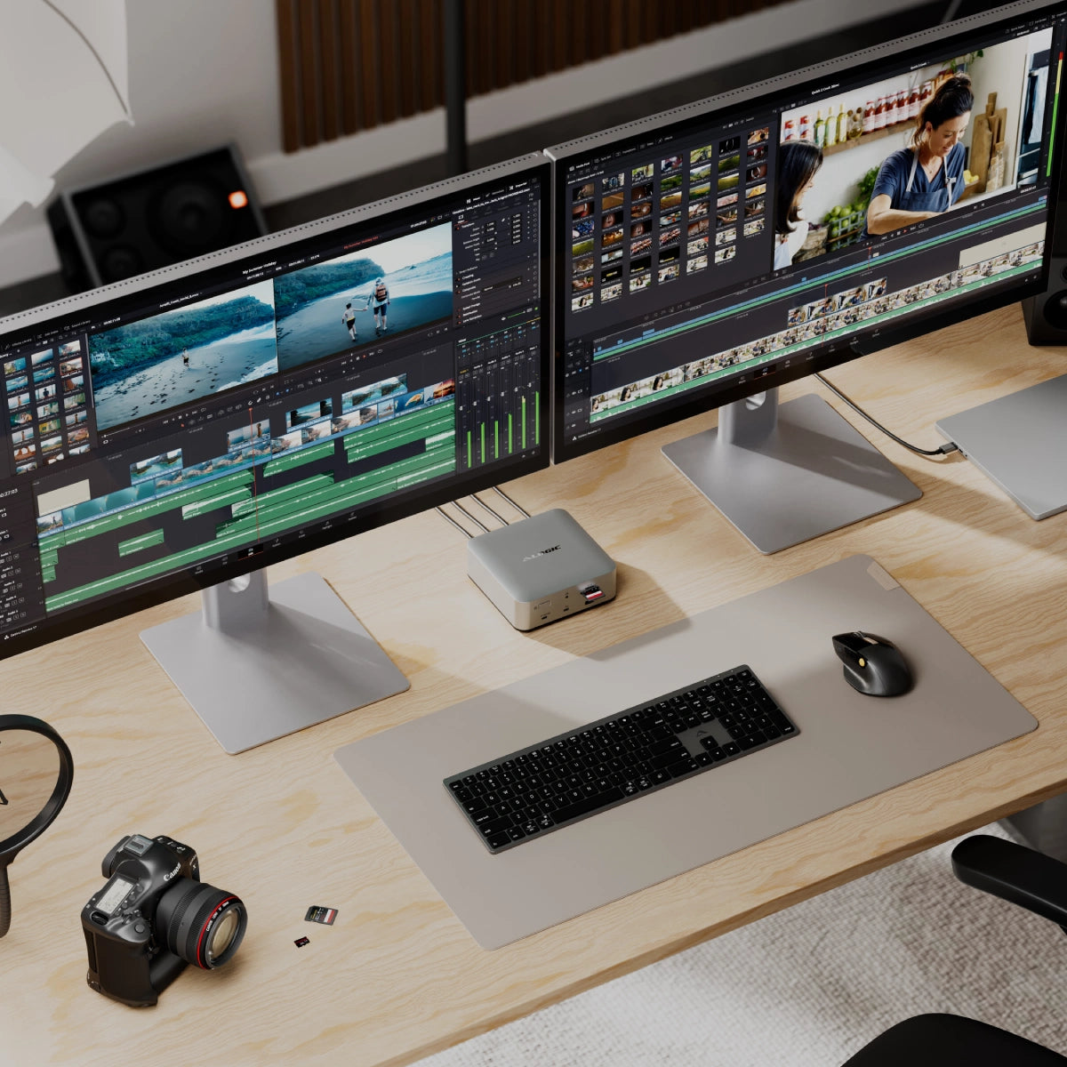 FlashDock 5 13-in-1 Thunderbolt 5 ドッキング ステーション (SSD サポート付き)